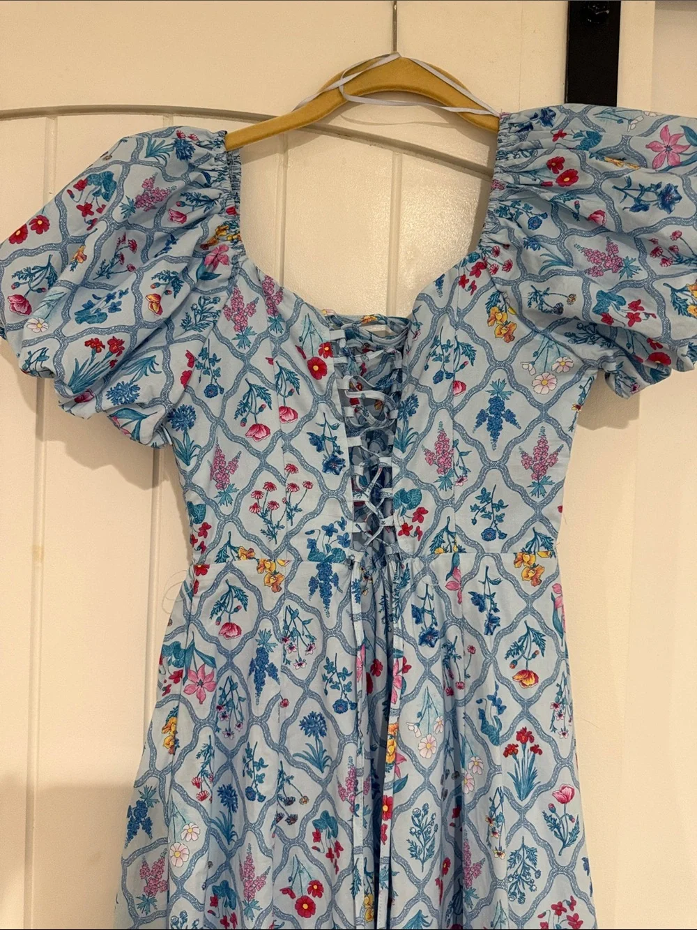 Moon River Light Blue Floral Puff-Sleeve Maxi Dress - Picture 4 of 5